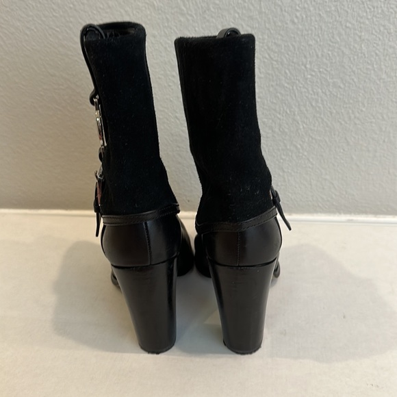 Michael Kors heeled boots - Picture 2 of 3